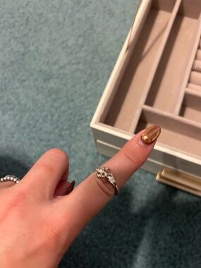 Sterling Silver Floral Twist Ring in Silver